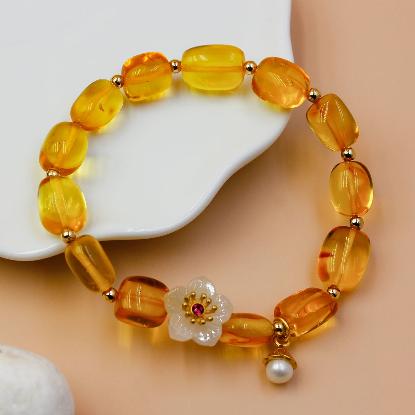 Amber & White Magnolia Bracelet